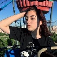 Вика Сударикова