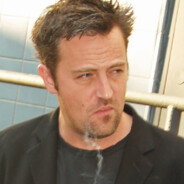chandler bing chilling