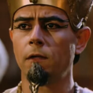 IV . A K H E N A T O N