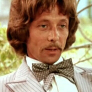 VSE V ETOM DOME EST"